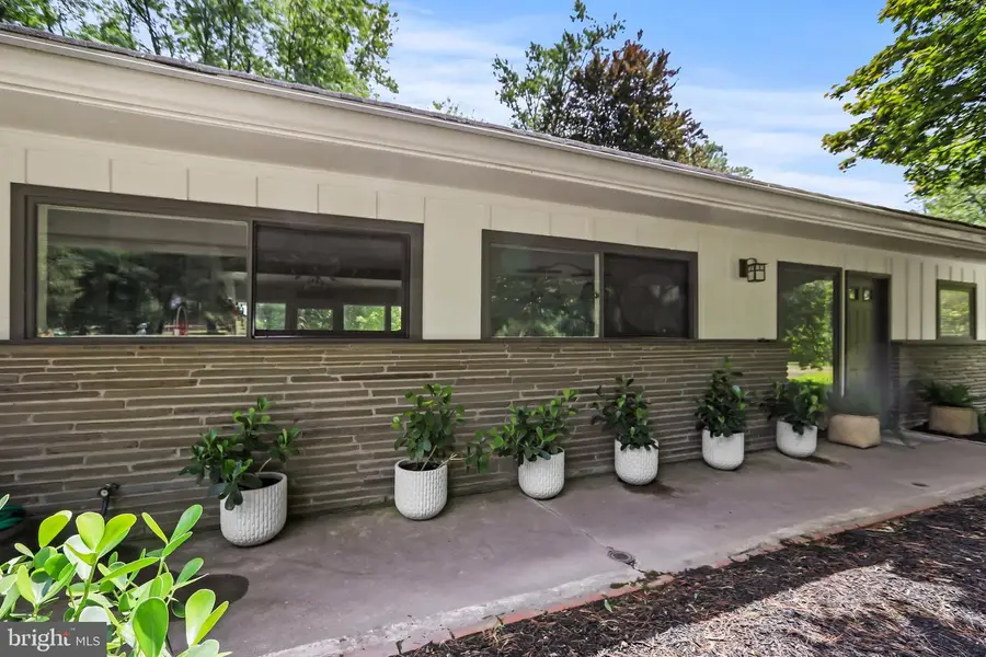 1004 Mercer Rd, Princeton, NJ 08540 - #3