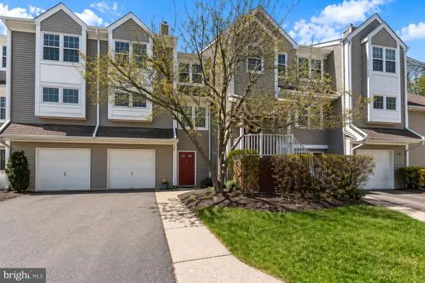 43 Ketley Pl, WEST WINDSOR, NJ 08540