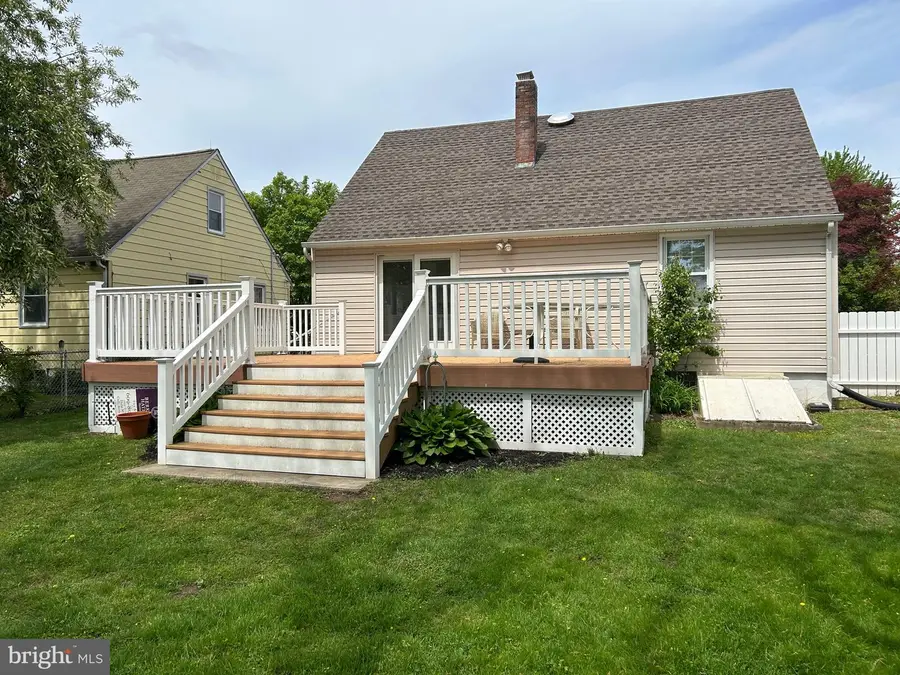 241 Fenwood Ave, Hamilton, NJ 08619 - #3
