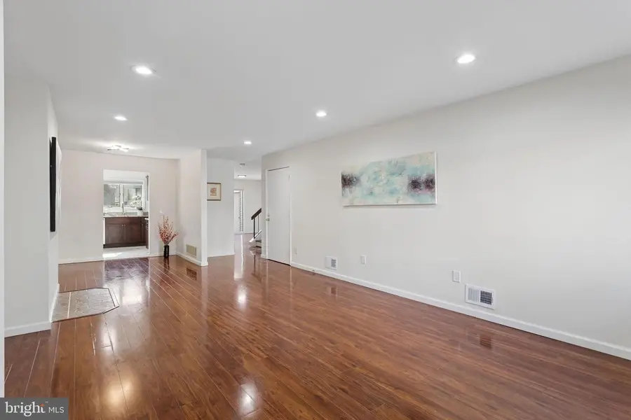 3 Cambridge Dr, Ewing, NJ 08628 - #3