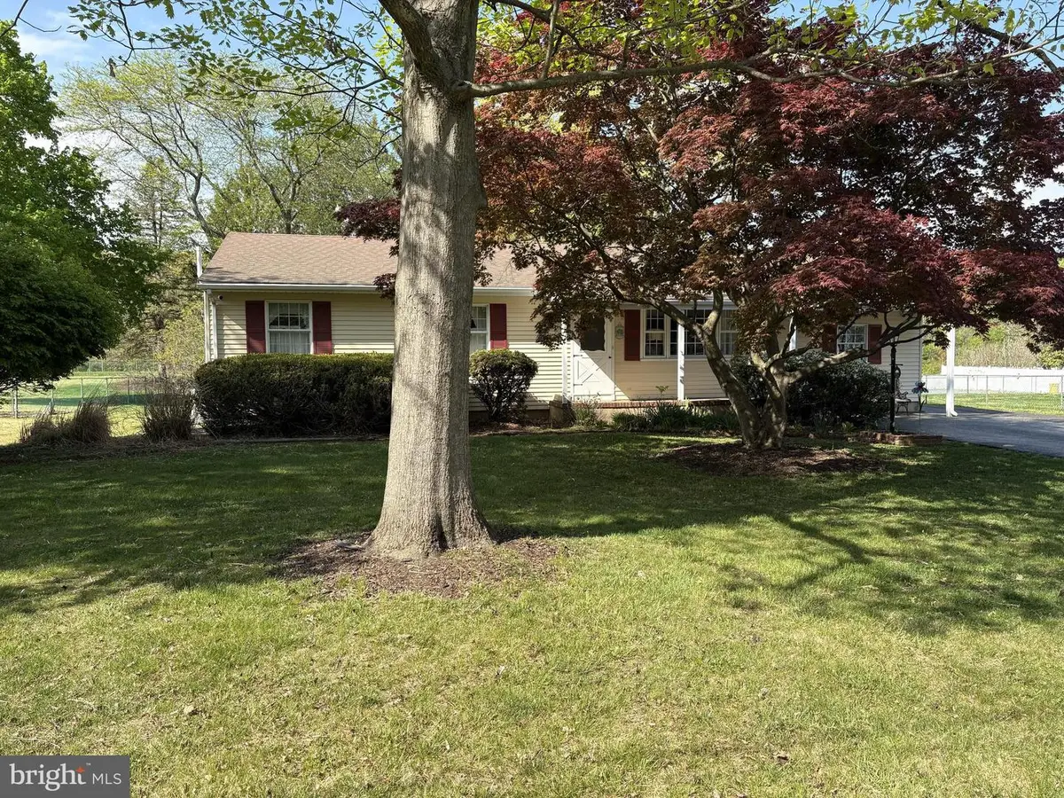 20 Wilmor Dr, Hightstown, NJ 08520 - #1