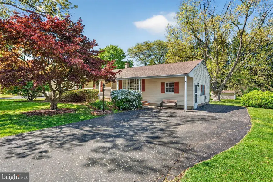 20 Wilmor Dr, Hightstown, NJ 08520 - #3