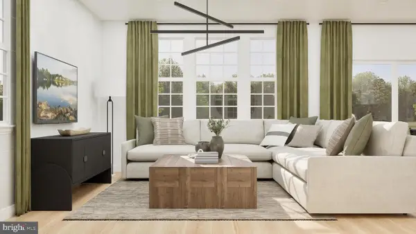 43 Bennet Field Way, ROBBINSVILLE, NJ 08691