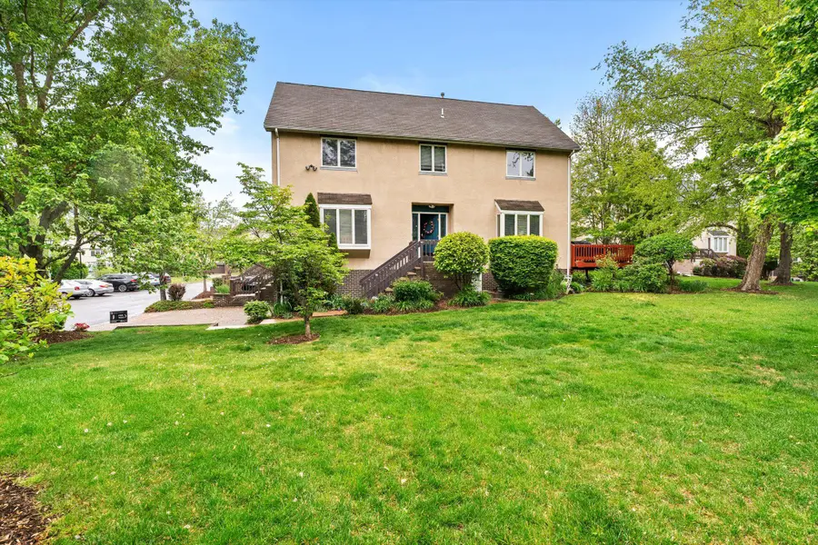 22 Exeter Ct, Princeton, NJ 08540 - #3