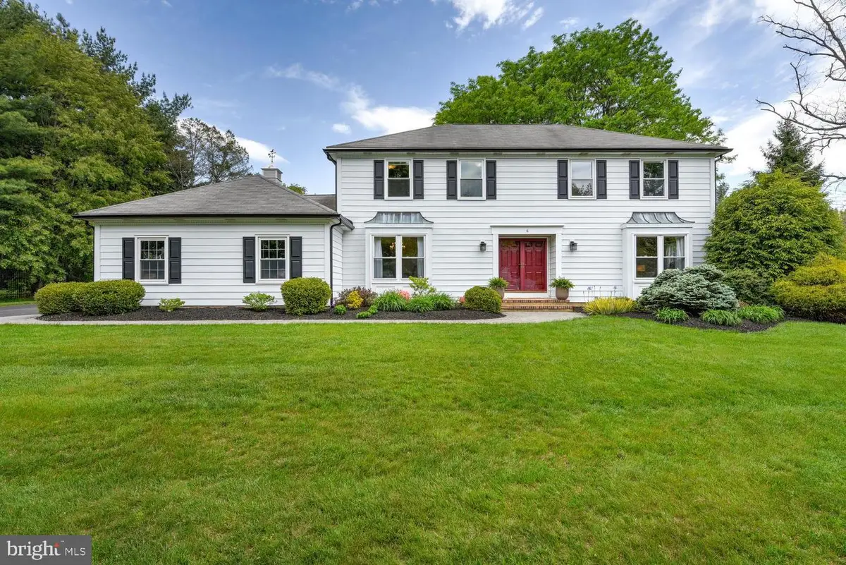 6 Greenfield Dr S, Princeton Junction, NJ 08550 - #1