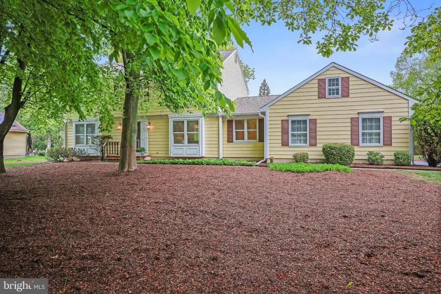 7 Wheatston Ct, Princeton Junction, NJ 08550 - #3