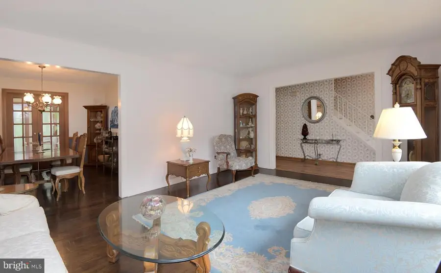 15 Lannigan Dr, Lawrence, NJ 08648 - #3