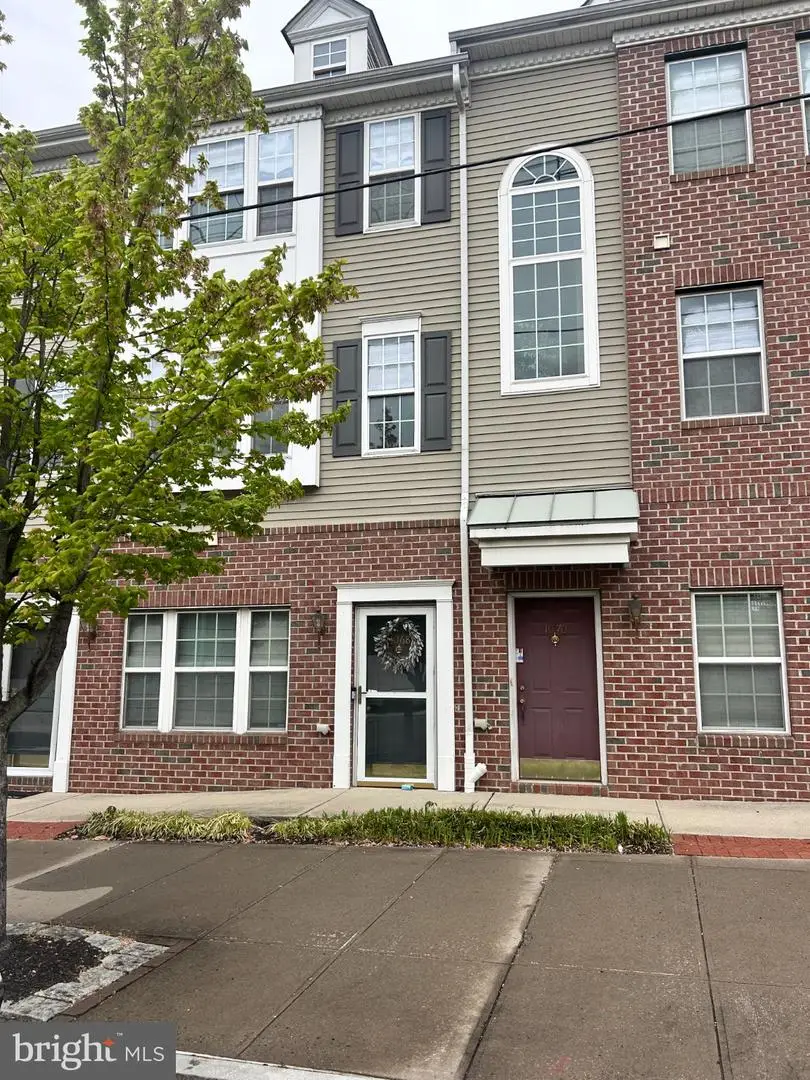 1068 Lamberton St, Trenton, NJ 08611 - #1