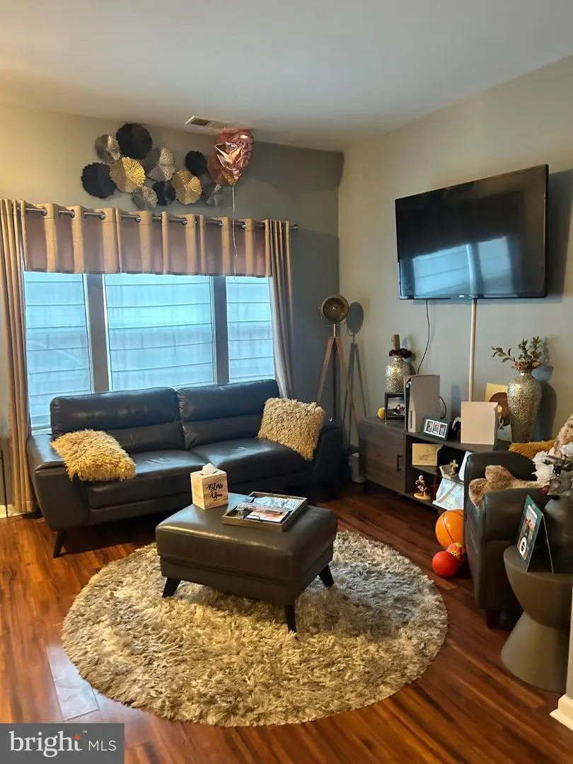 1068 Lamberton St, Trenton, NJ 08611 - #3