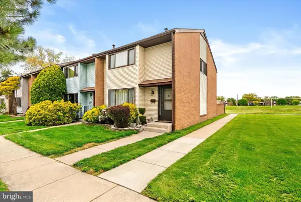 106 Danbury Ct, HIGHTSTOWN, NJ 08520