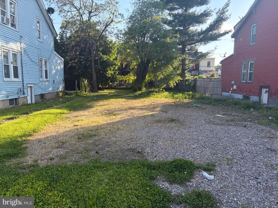 213 Woodlawn Ave, Hamilton, NJ 08609 - #3