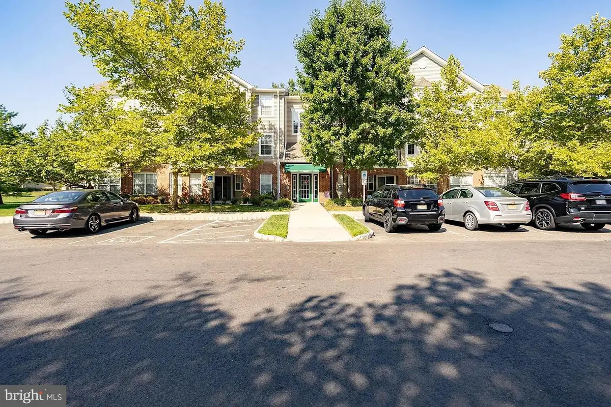 433 Mowat Cir, Hamilton, NJ 08690 - #1