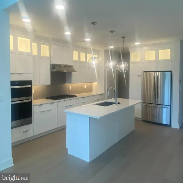 5 Holtz Way, WEST WINDSOR, NJ 08550