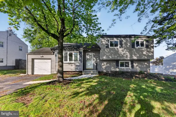1976 Arena Dr, HAMILTON, NJ 08610
