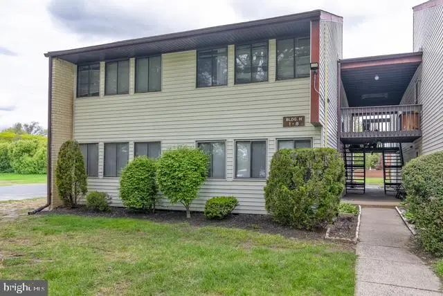 H1 Avon Drive, East Windsor, NJ 08520 - #1