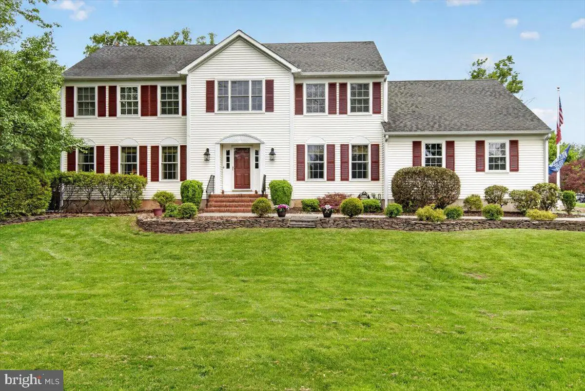 1 Walking Purchase Dr, Pennington, NJ 08534 - #1