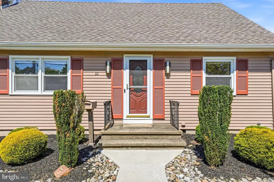 22 Mario Dr, Hamilton, NJ 08690 - #2