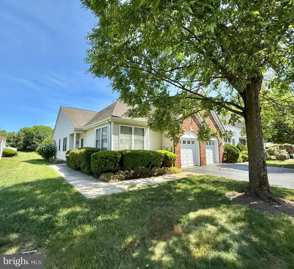 73 Meadowlark Dr, HAMILTON, NJ 08690
