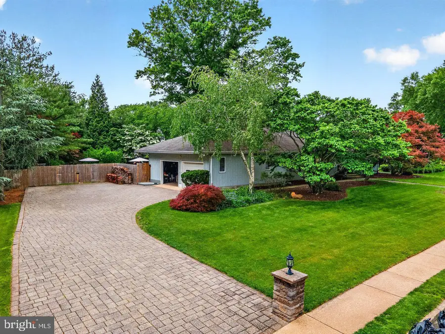 17 Azalea Way, Hamilton, NJ 08690 - #3
