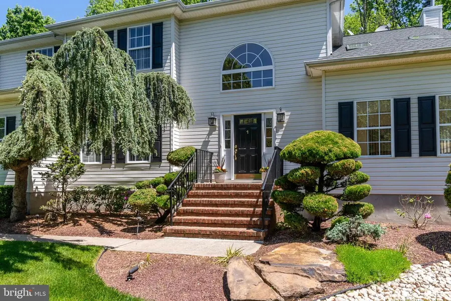 1 Sylvia Way, Robbinsville, NJ 08691 - #2