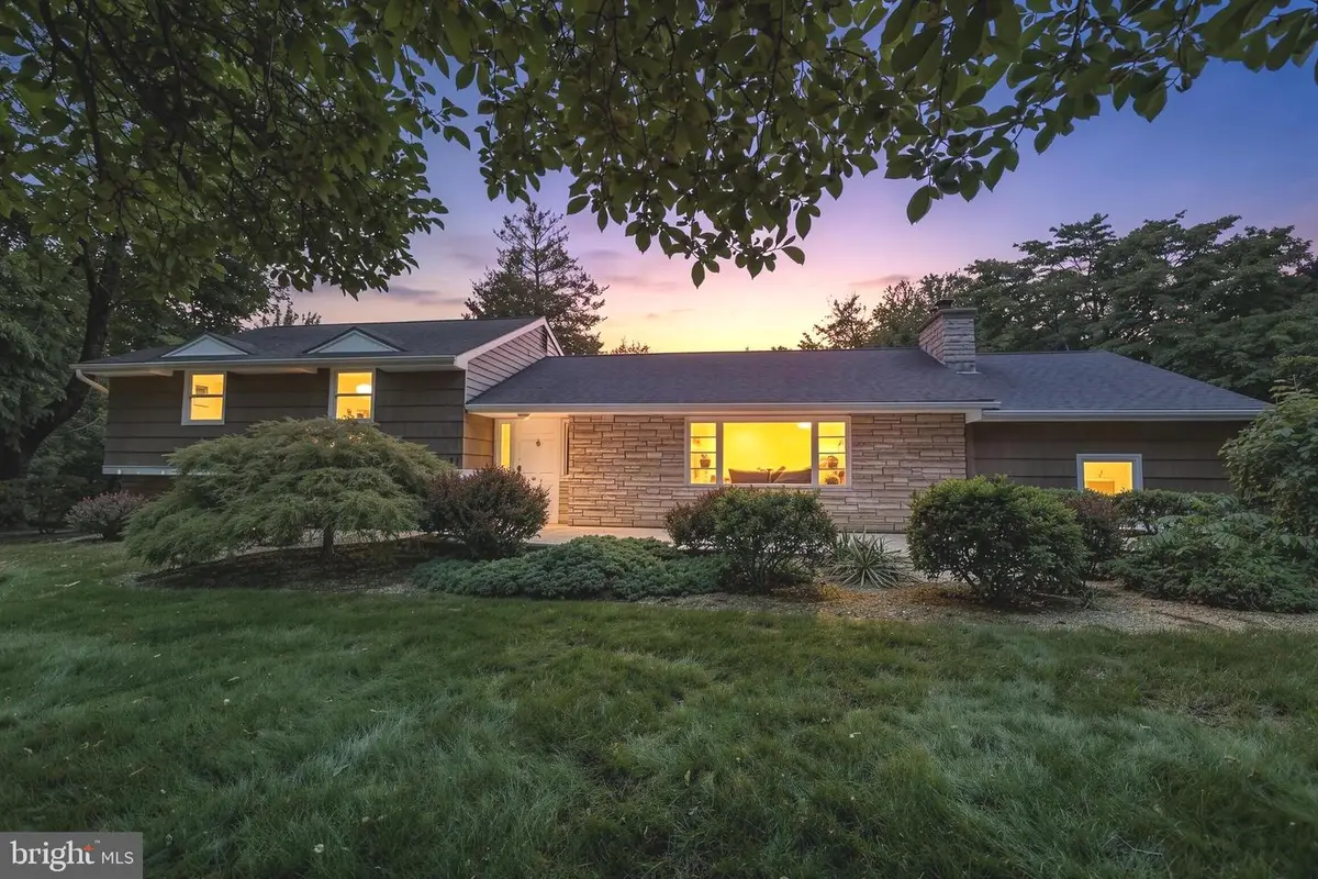 87 Hillside Dr, Robbinsville, NJ 08691 - #1
