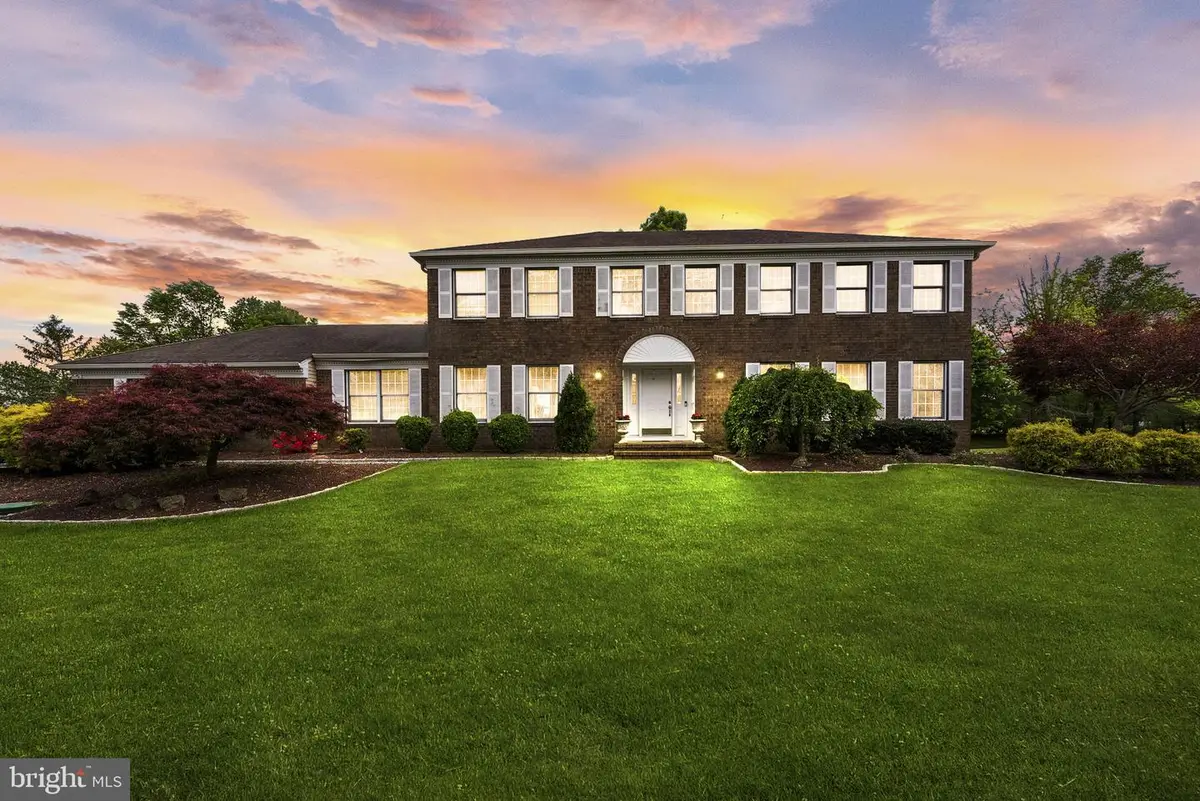 16 Providence Dr, Princeton Junction, NJ 08550 - #1