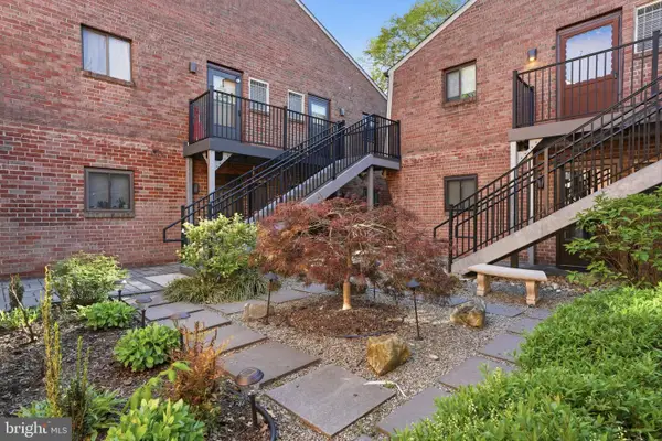 702 Meadow Woods Ln, LAWRENCE, NJ 08648