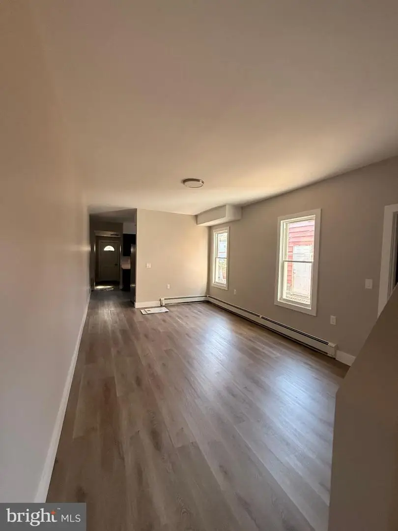 421 Division St, Trenton, NJ 08611 - #2