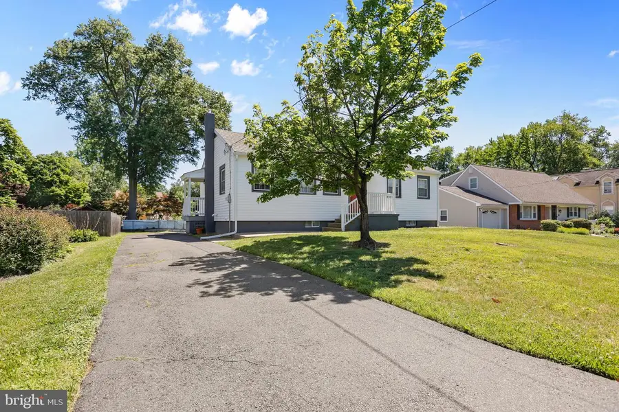 54 Wayside Ln, Lawrence, NJ 08648 - #3