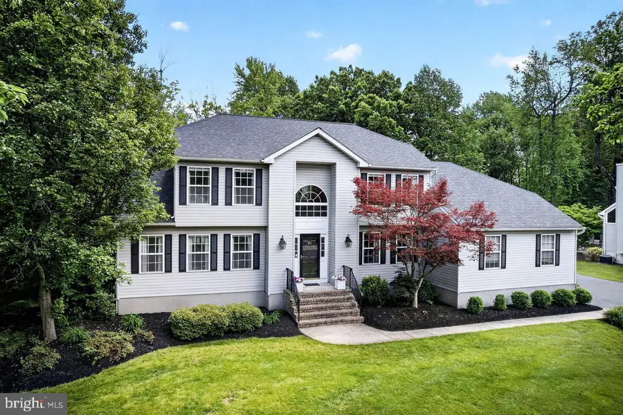 28 Arnold Ln, Robbinsville, NJ 08691 - #2