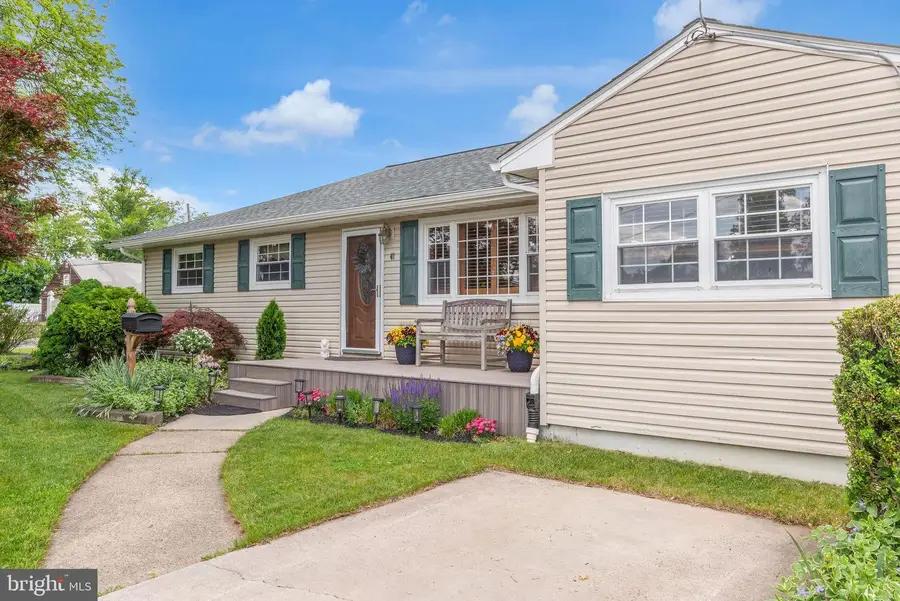 41 Endicott Rd, Hamilton, NJ 08690 - #2