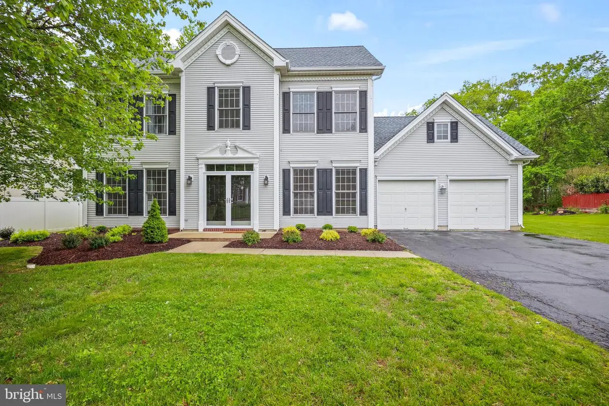 19 Larchmont Ct, Pennington, NJ 08534 - #1