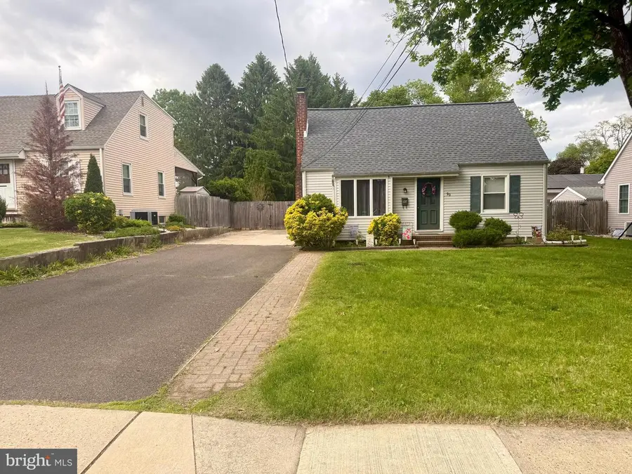 90 Grandview Ave, Hamilton, NJ 08620 - #2