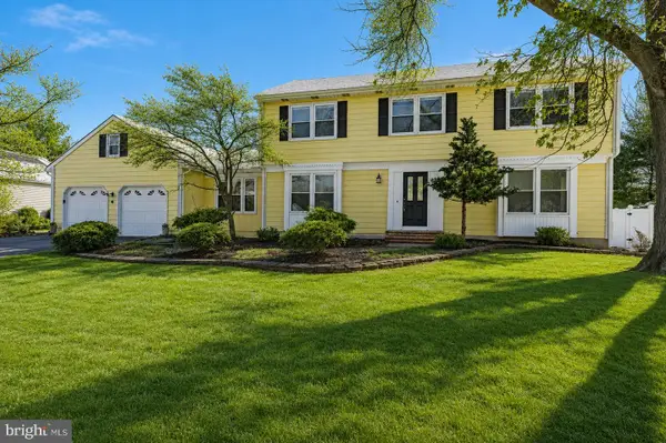 27 W Cartwright Dr, PRINCETON JUNCTION, NJ 08550