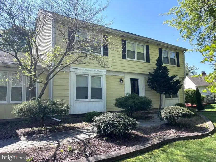 27 W Cartwright Dr, Princeton Junction, NJ 08550 - #2