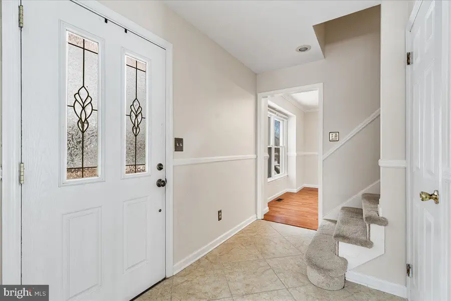 27 W Cartwright Dr, Princeton Junction, NJ 08550 - #3