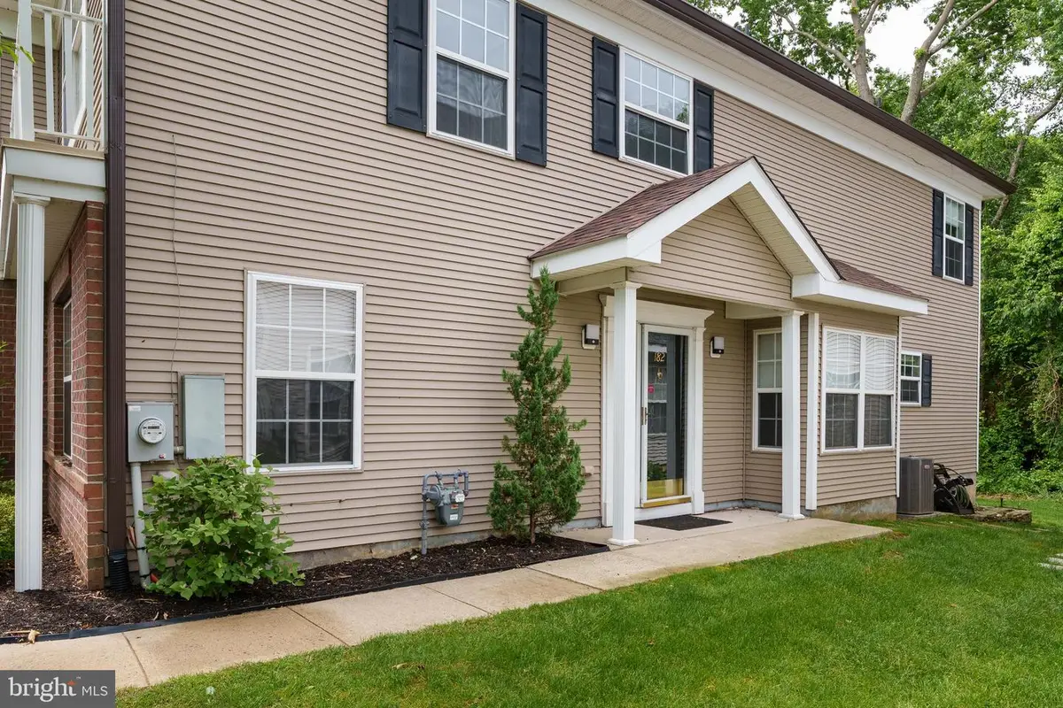 182 Fountayne Ln, Trenton, NJ 08648 - #1