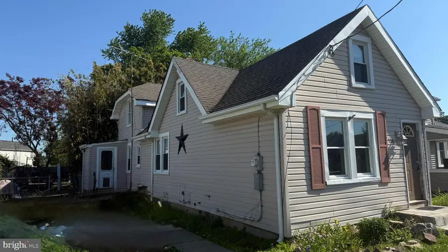 128 Magowan Ave, Trenton, NJ 08619 - #2