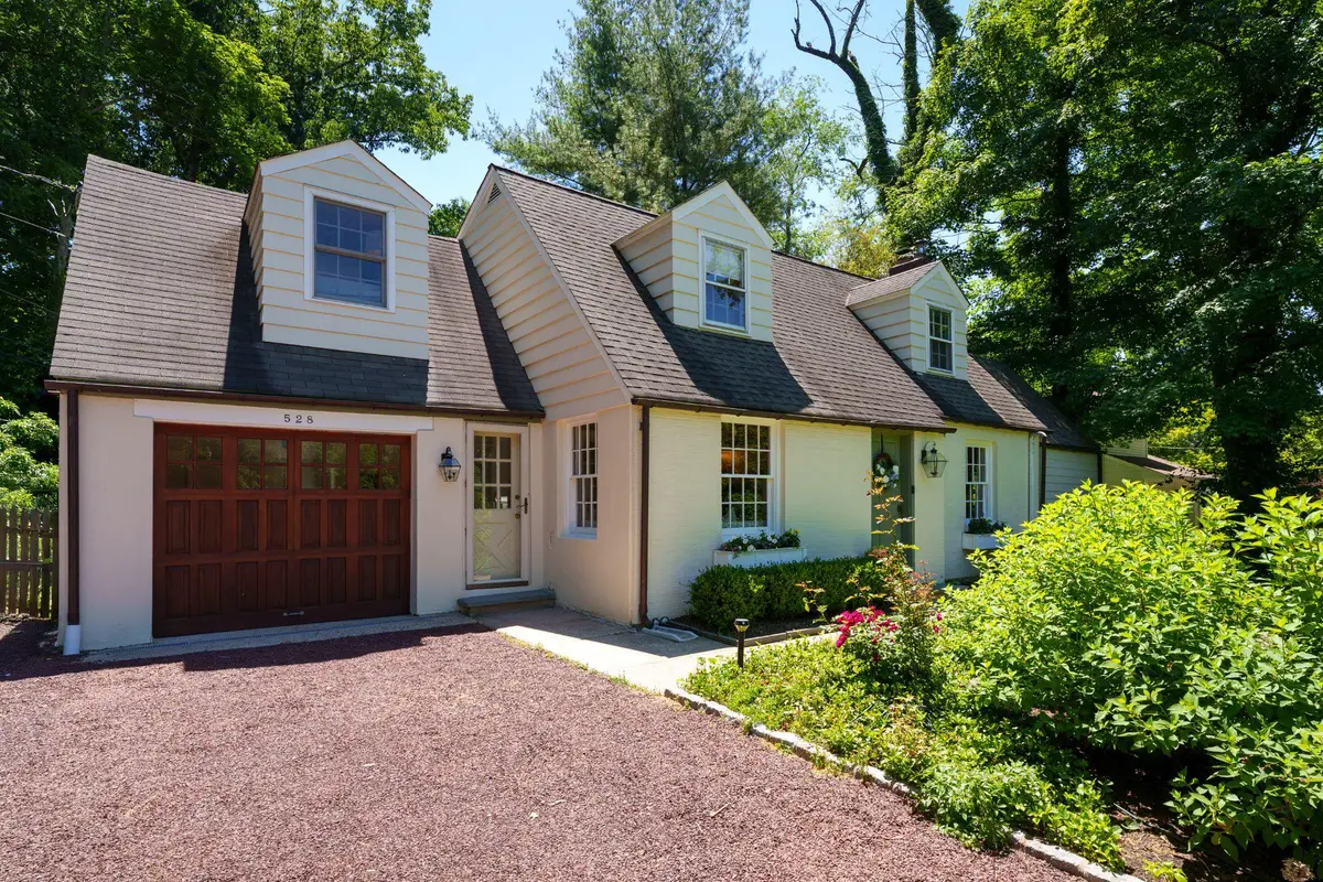528 Mercer Rd, Princeton, NJ 08540 - #1