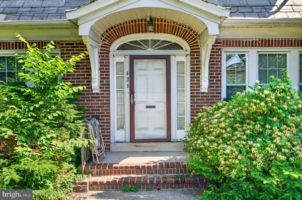 426 Sanhican Dr, TRENTON, NJ 08618