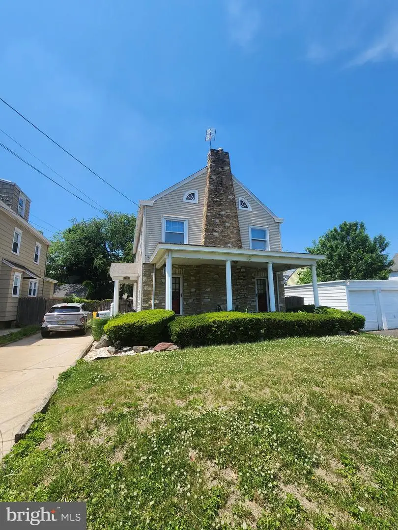 21 Lake Ave, Hamilton, NJ 08610 - #1