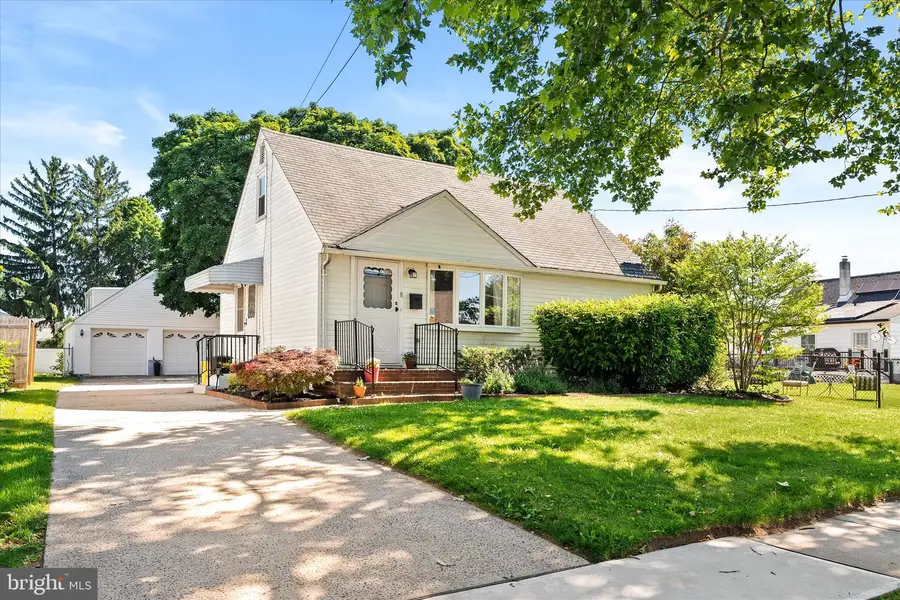 8 Benson Ln, Hamilton, NJ 08610 - #2