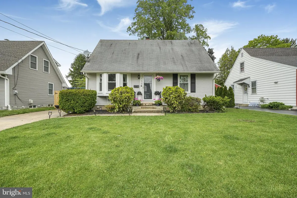 139 Acres Dr, Hamilton, NJ 08690 - #1