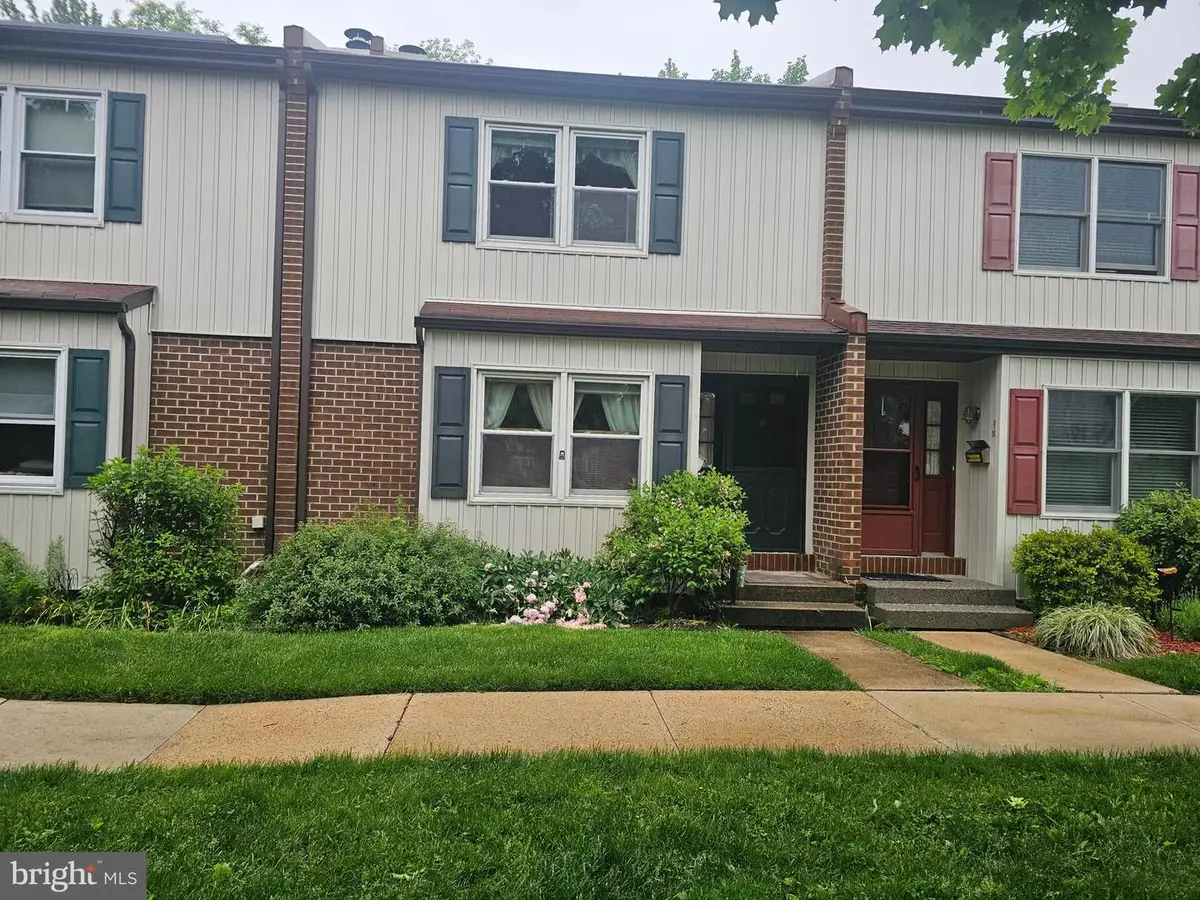 F 15 Shirley Ln, Lawrence, NJ 08648 - #1
