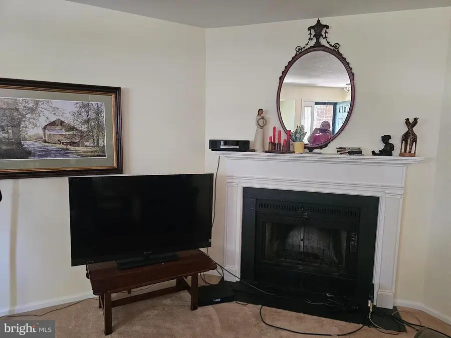 F 15 Shirley Ln, Lawrence, NJ 08648 - #2