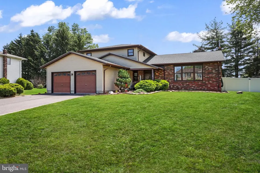 33 Ray Dwier Dr, Hamilton, NJ 08690 - #2