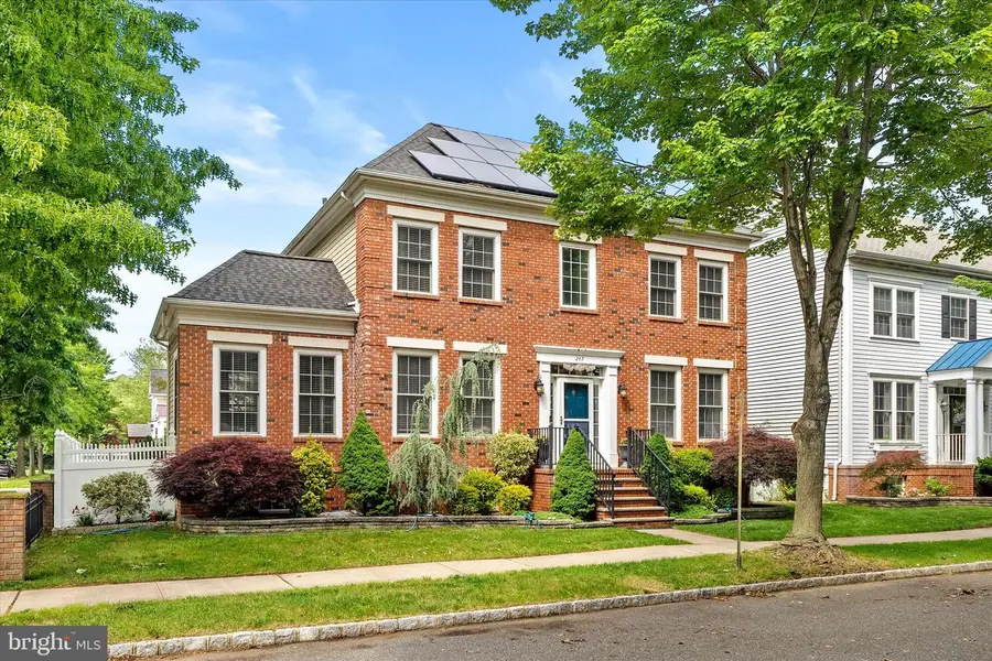 247 Garden Pl, Robbinsville, NJ 08691 - #2