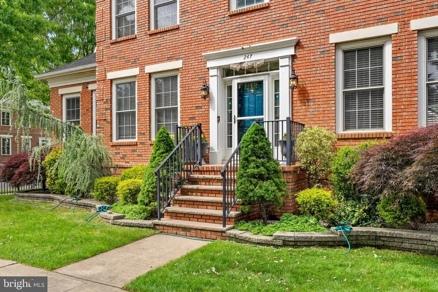 247 Garden Pl, Robbinsville, NJ 08691 - #3