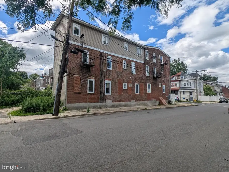 560 Edgewood Ave, Trenton, NJ 08618 - #3