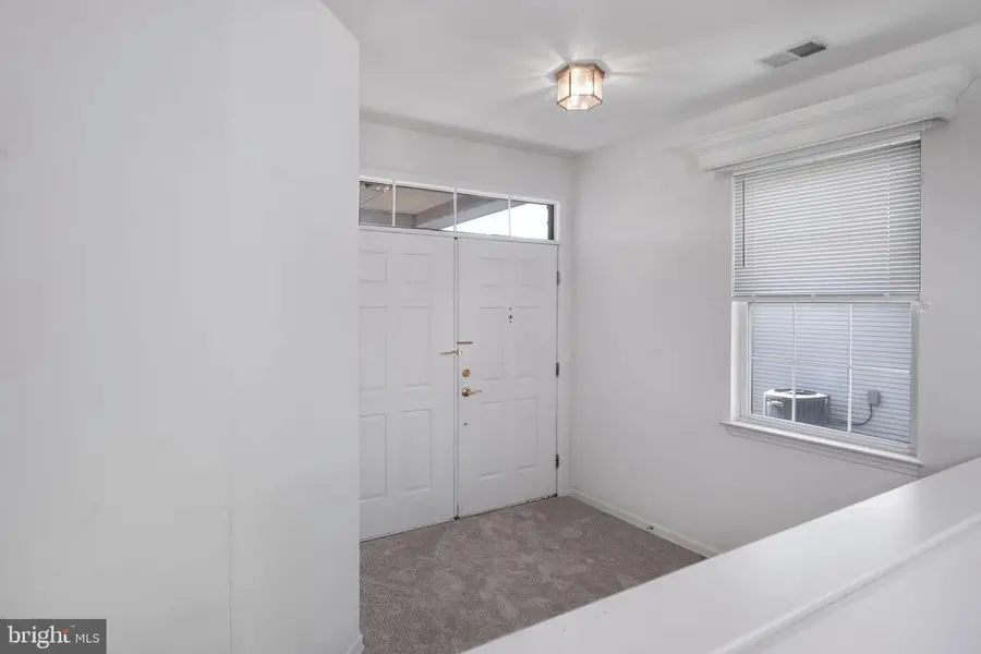 9 Foster Rd, Pennington, NJ 08534 - #3